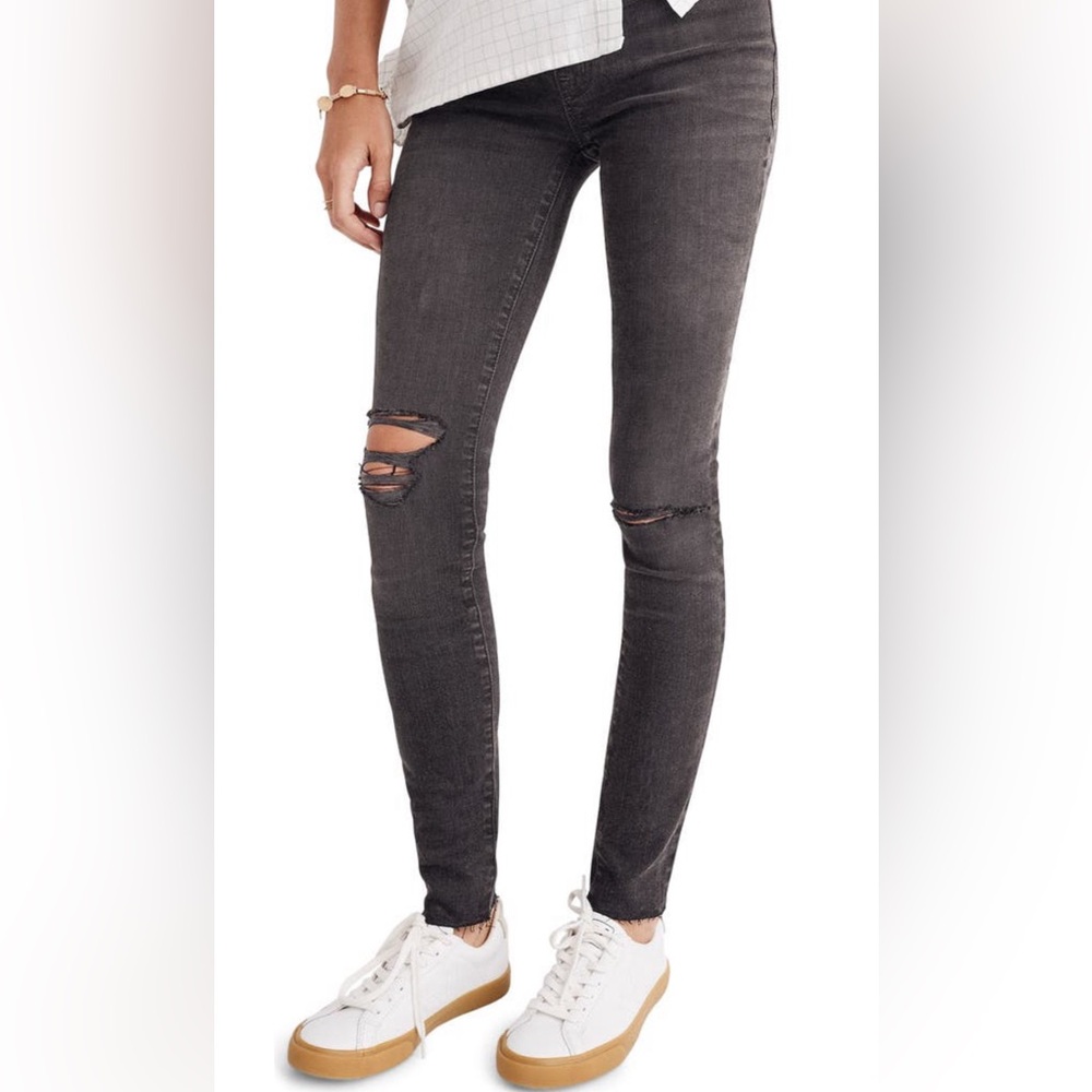 Maternity skinny jeans